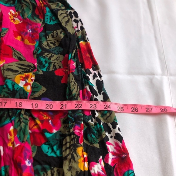 Vtg Flowy Funky Patterned Skirt - Picture 5 of 15